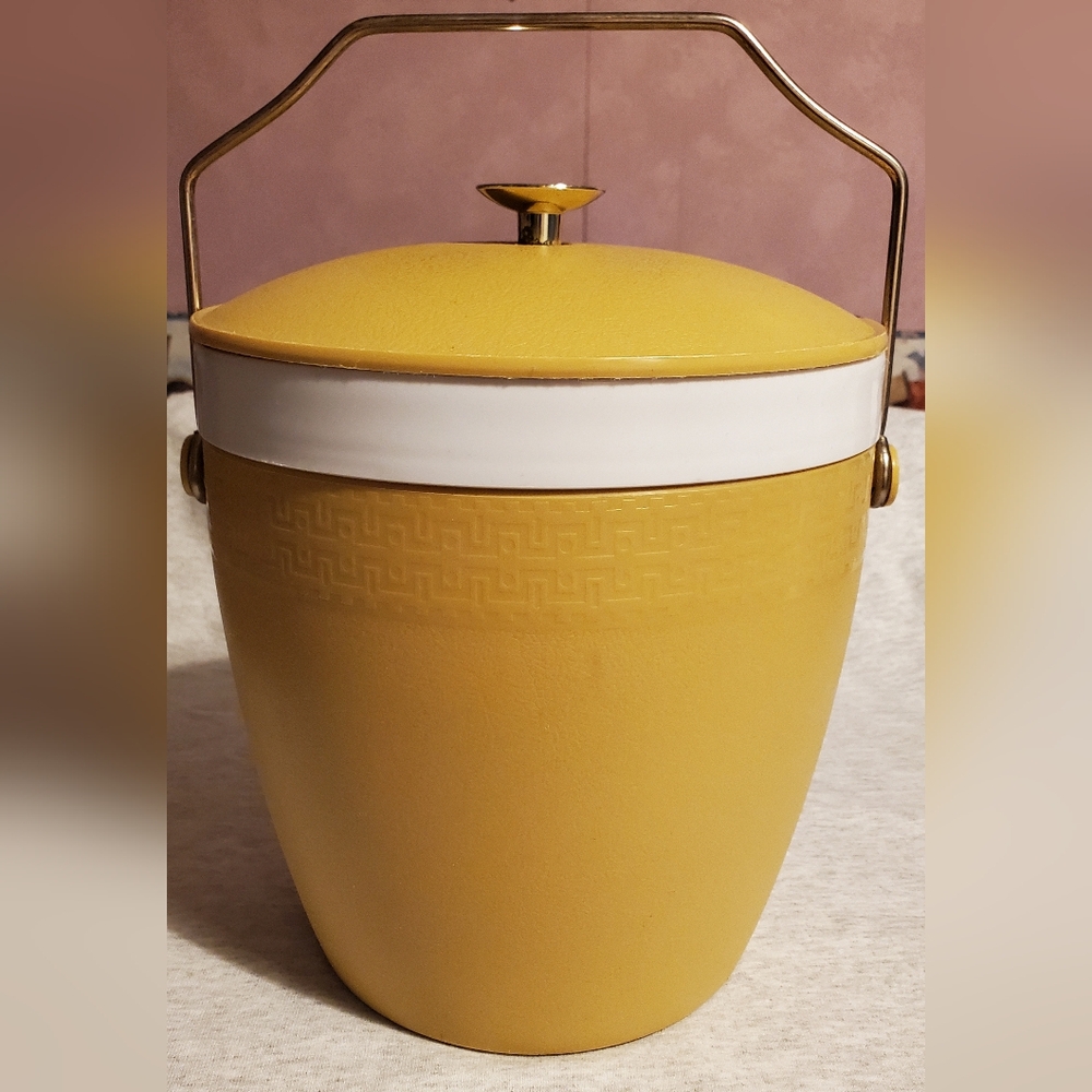 Therm-o-ware Olympian Yellow and White Ice Bucket